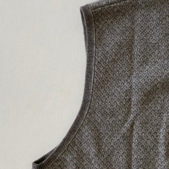 Loro Piana 100% Cashmere V Neck Vest XL - Picture 4 of 8